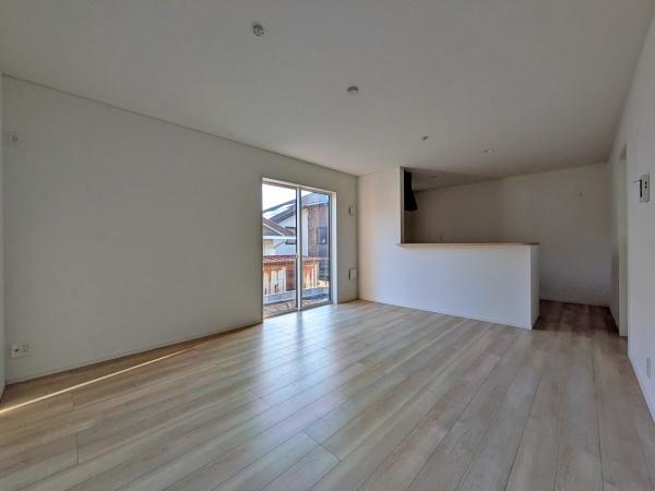 _ސ쌧lstޗǒ̐VzˌẴrO