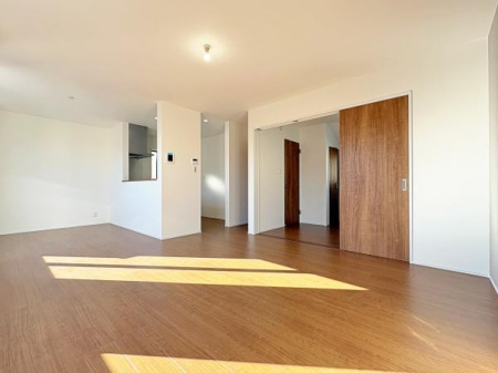 �_�ސ쌧��a�s��a�c�̐V�z��ˌ��Ẵ��r���O