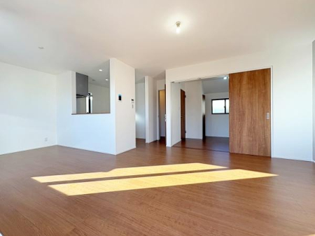 �_�ސ쌧��a�s��a�c�̐V�z��ˌ��Ẵ��r���O