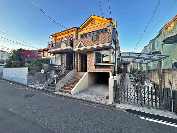 �_�ސ쌧���l�s�_�ސ��Z�p��6���ڂ̒��È�ˌ��Ă̑O�ʓ��H�܂ތ��n�ʐ^