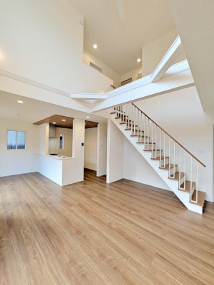 �_�ސ쌧���l�s���J�擌��̐V�z��ˌ��Ẵ��r���O