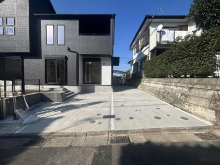 _ސ쌧lsJ擌̐VzˌĂ̑OʓH܂ތnʐ^