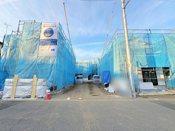 �_�ސ쌧����s���y�I�̐V�z��ˌ��Ă̑O�ʓ��H�܂ތ��n�ʐ^