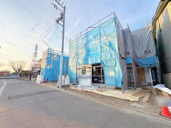 �_�ސ쌧����s���y�I�̐V�z��ˌ��Ă̑O�ʓ��H�܂ތ��n�ʐ^