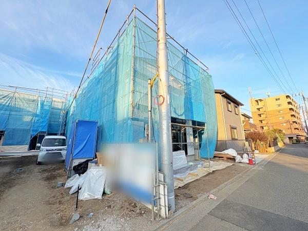 �_�ސ쌧����s���y�I�̐V�z��ˌ��Ă̑O�ʓ��H�܂ތ��n�ʐ^