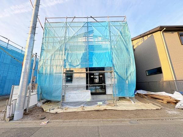 �_�ސ쌧����s���y�I�̐V�z��ˌ��Ă̑O�ʓ��H�܂ތ��n�ʐ^