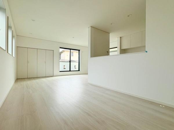 �_�ސ쌧���l�s�`���`��1���ڂ̐V�z��ˌ��Ẵ��r���O