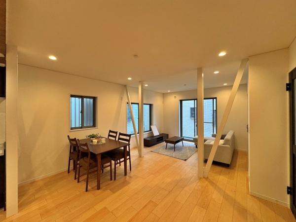 �_�ސ쌧���l�s�ߌ��擌��������̒��È�ˌ��Ẵ��r���O