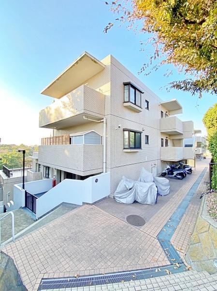 �_�ސ쌧���l�s�ߌ��抁�R1���ڂ̒��Ã}���V�����̌��n�O�ώʐ^