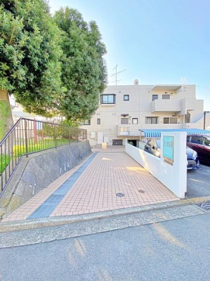 �_�ސ쌧���l�s�ߌ��抁�R1���ڂ̒��Ã}���V�����̃G���g�����X