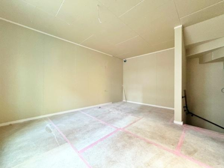 �_�ސ쌧���l�s��撆����2���ڂ̐V�z��ˌ��Ẵ��r���O