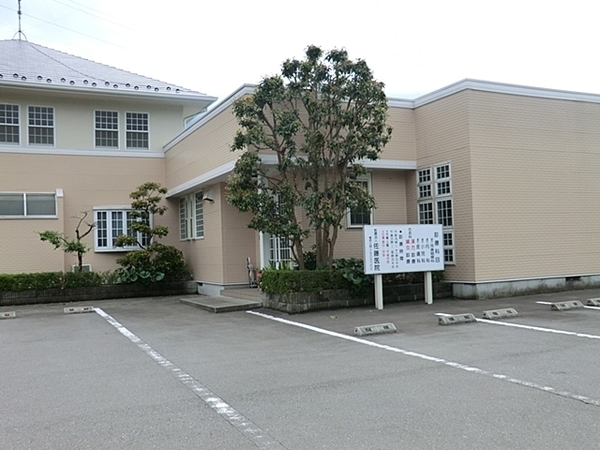 �_�ސ쌧���͌��s��搼���3���ڂ̐V�z��ˌ��Ă̎��ӊ�