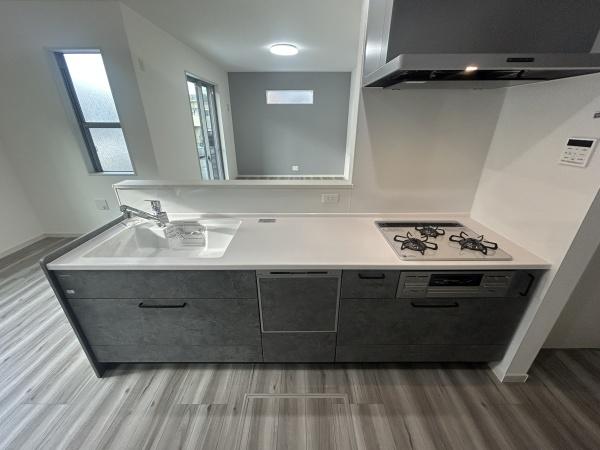 �_�ސ쌧���l�s��撆�c��4���ڂ̐V�z��ˌ��ẴL�b�`��