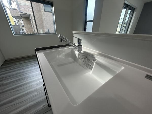 �_�ސ쌧���l�s��撆�c��4���ڂ̐V�z��ˌ��Ẵg�C��