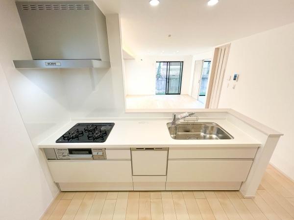 �_�ސ쌧���l�s�s�}�擌�R�c4���ڂ̐V�z��ˌ��ẴL�b�`��