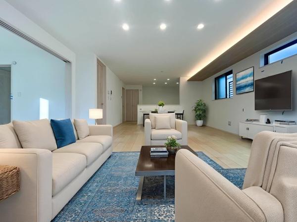 �_�ސ쌧���l�s�s�}�擌�R�c4���ڂ̐V�z��ˌ��Ẵ��r���O