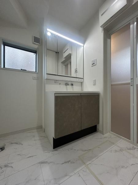 �_�ސ쌧���l�s��撆�c��4���ڂ̐V�z��ˌ��Ă̗���