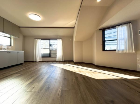 �_�ސ쌧���l�s�s�}���a���̒��È�ˌ��Ẵ��r���O