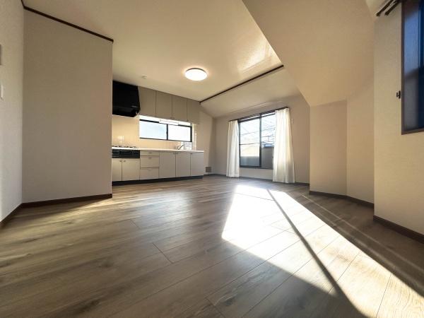 �_�ސ쌧���l�s�s�}���a���̒��È�ˌ��Ẵ��r���O