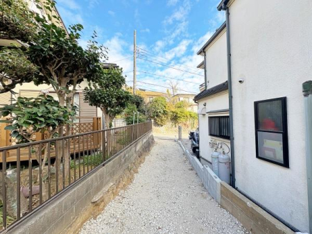 �_�ސ쌧���l�s�ۓy�P�J��@��3���ڂ̐V�z��ˌ��Ă̒��ԏ�