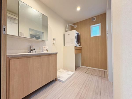 �_�ސ쌧���l�s�˒ˋ敽�˒��̐V�z��ˌ��Ẵ��r���O