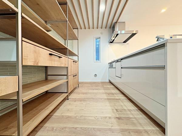 �_�ސ쌧���l�s�˒ˋ敽�˒��̐V�z��ˌ��ẴL�b�`��