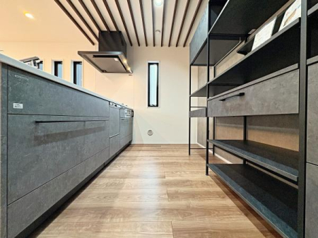 �_�ސ쌧���l�s�˒ˋ敽�˒��̐V�z��ˌ��ẴL�b�`��