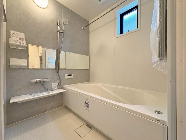 �_�ސ쌧���l�s�˒ˋ敽�˒��̐V�z��ˌ��Ă̗���