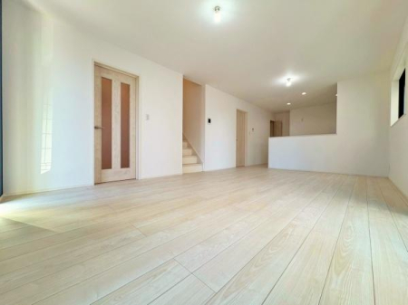 �_�ސ쌧���l�s�`��擌�i�J3���ڂ̐V�z��ˌ��Ẵ��r���O