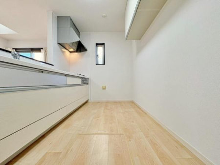 �_�ސ쌧���s������㖃��6���ڂ̒��È�ˌ��ẴL�b�`��