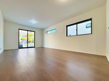 �_�ސ쌧���l�s�`��擌�i�J3���ڂ̐V�z��ˌ��Ẵ��r���O