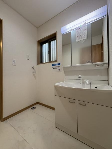 �_�ސ쌧����s�ΐ�5���ڂ̒��È�ˌ��Ă̐��ʑ�E���ʏ�