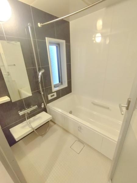 �_�ސ쌧���l�s����ԍ璬4���ڂ̒��È�ˌ��Ă̗���