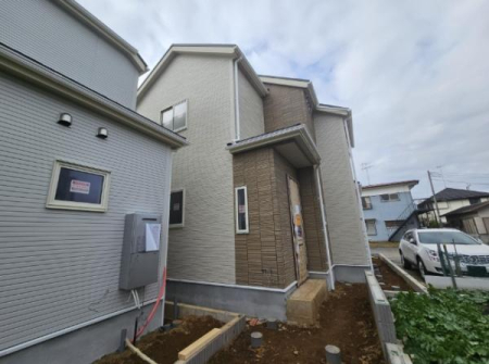 �_�ސ쌧���l�s���J�拴��3���ڂ̐V�z��ˌ��Ă̑O�ʓ��H�܂ތ��n�ʐ^