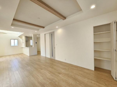 �_�ސ쌧���l�s���J�拴��3���ڂ̐V�z��ˌ��Ẵ��r���O