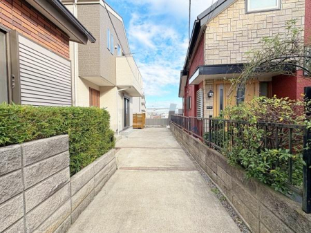 �_�ސ쌧���l�s����{�q�����̒��È�ˌ��Ă̒��ԏ�