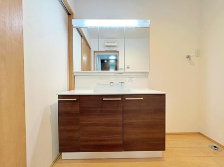 �_�ސ쌧���l�s����{�q�����̒��È�ˌ��ẴL�b�`��