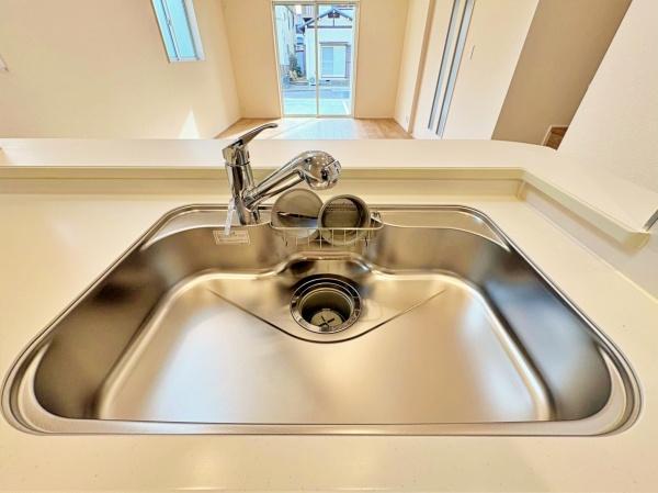 �_�ސ쌧���l�s���J�拴��3���ڂ̐V�z��ˌ��ẴL�b�`��