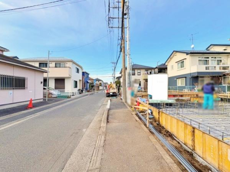 �_�ސ쌧��a�s��ъ�7���ڂ̐V�z��ˌ��Ă̑O�ʓ��H�܂ތ��n�ʐ^