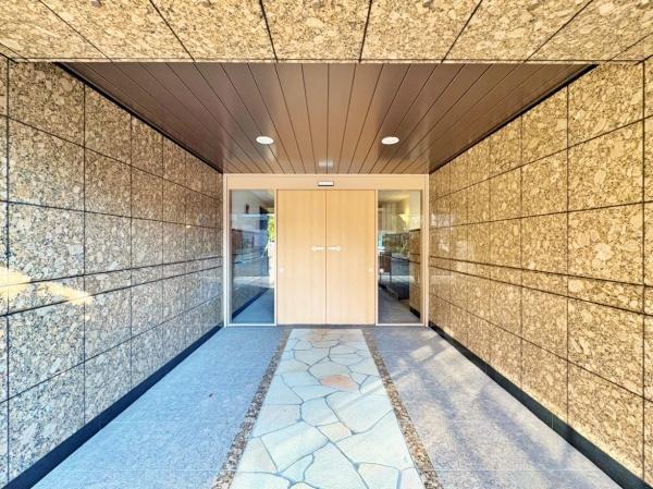 �_�ސ쌧���l�s�_�ސ��O�c�򉺒��̒��Ã}���V�����̃G���g�����X