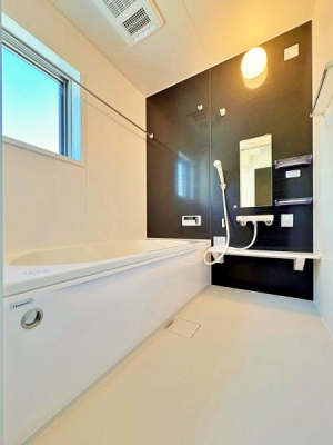 �_�ސ쌧����s�P�s6���ڂ̐V�z��ˌ��Ă̗���