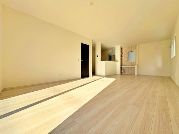 �_�ސ쌧����s�P�s6���ڂ̐V�z��ˌ��Ẵ��r���O