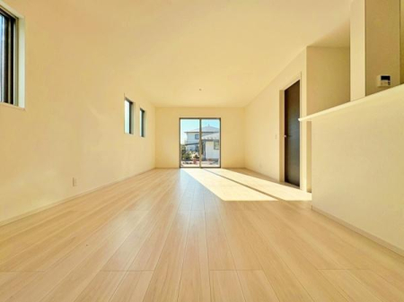 �_�ސ쌧����s�P�s6���ڂ̐V�z��ˌ��Ẵ��r���O