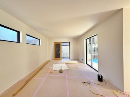 �_�ސ쌧���l�s�h��j��k�̐V�z��ˌ��Ẵ��r���O