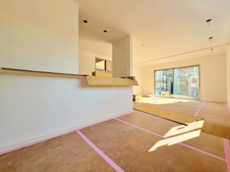 �_�ސ쌧���l�s�_�ސ��O�c��쒬�̐V�z��ˌ��Ẵ��r���O