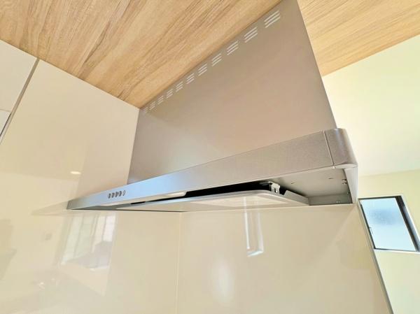 �_�ސ쌧���l�s�˒ˋ於�����̐V�z��ˌ��ẴL�b�`��