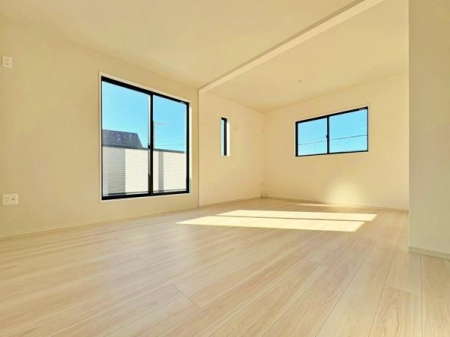 �_�ސ쌧����s����������3���ڂ̐V�z��ˌ��Ă̗m��