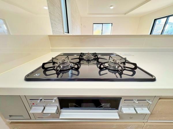 �_�ސ쌧����s����������3���ڂ̐V�z��ˌ��ẴL�b�`��