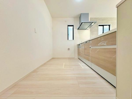 �_�ސ쌧����s����������3���ڂ̐V�z��ˌ��ẴL�b�`��