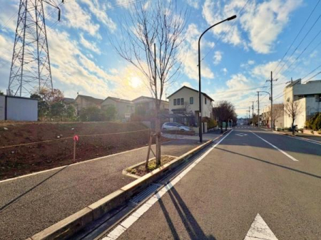 �����s���c�s������2���ڂ̓y�n�̑O�ʓ��H�܂ތ��n�ʐ^